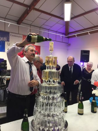 JLM Events traiteur cascade de champagne (3)
